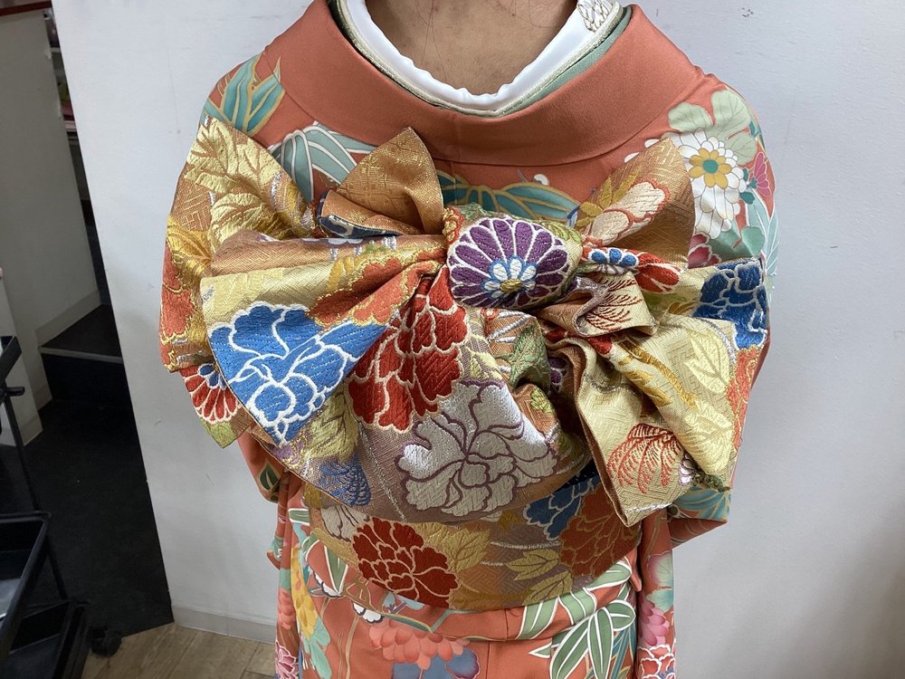 着物の着付けの作例（袋帯の飾り結び）